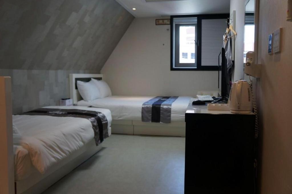 Novalus Tourist Hotel Сеул Экстерьер фото