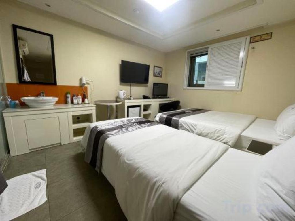 Novalus Tourist Hotel Сеул Экстерьер фото