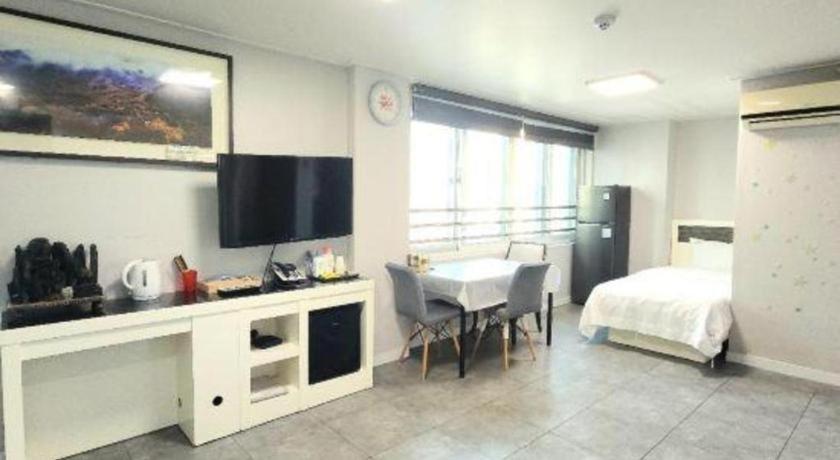 Novalus Tourist Hotel Сеул Экстерьер фото