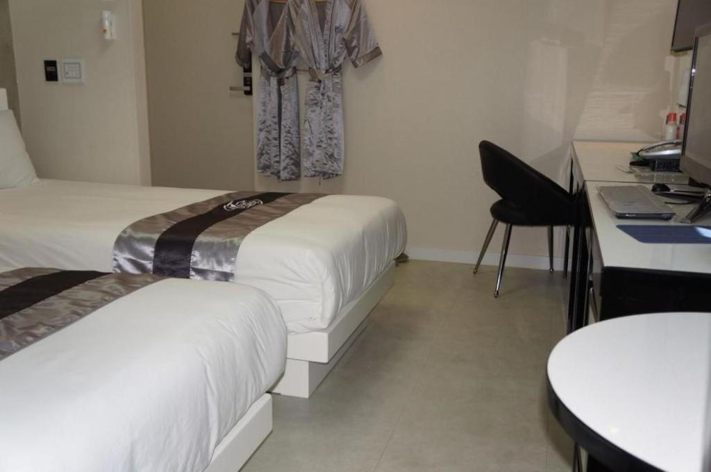 Novalus Tourist Hotel Сеул Экстерьер фото